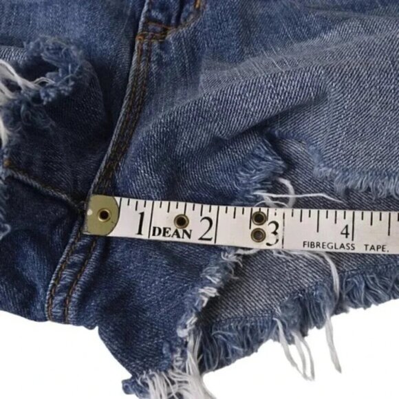 Urban Outfitters BDG Jean Shorts Mid Rise Freja Vintage Fit Blue Size 26 - Picture 9 of 9